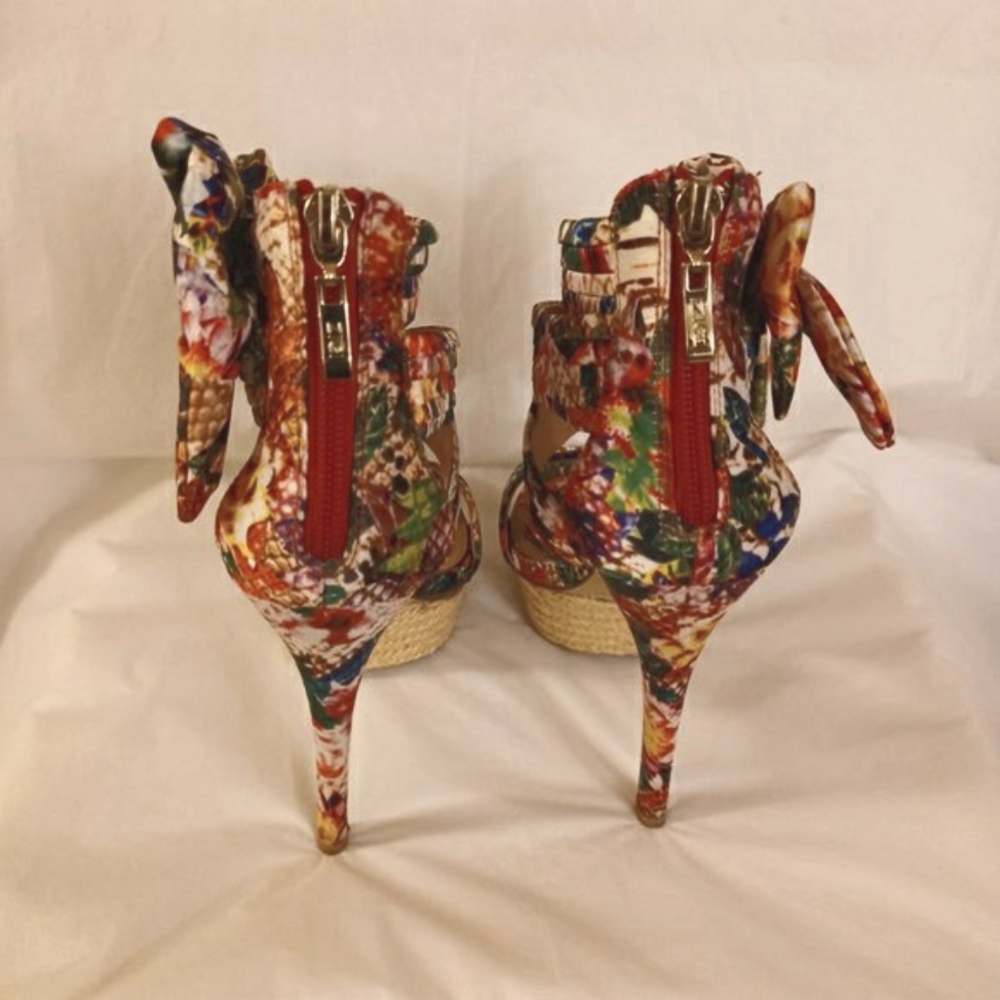 ZIGI SOHO KHLOE FLORAL PRINT SANDALS SIZE 7 - Picture 4 of 6